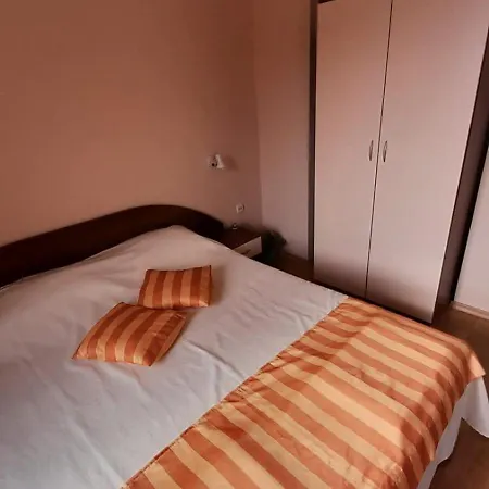 Guest House Sveti Vlas Апартаменты *